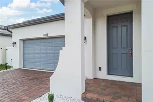 5282 Pavia Dr, Saint Cloud, FL 34771 - Photo 3