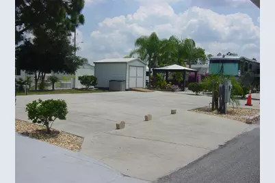 6177 Parkway E, Saint Cloud, FL 34771 - Photo 3
