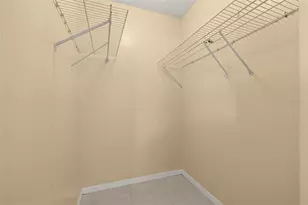 352 Cocoa Ct, Kissimmee, FL 34758 - Photo 15