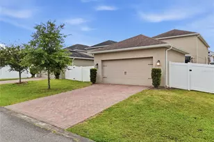 11007 Sycamore Woods Dr, Orlando, FL 32832 - Photo 5
