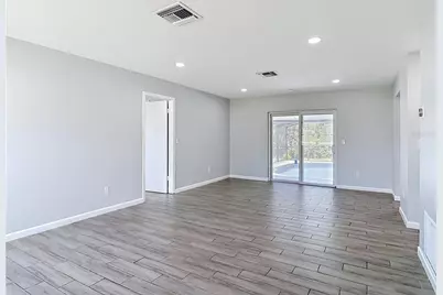 2096 W Atmore Circle, Deltona, FL 32725 - Photo 9
