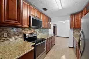 755 Park Ln, Kissimmee, FL 34741 - Photo 11