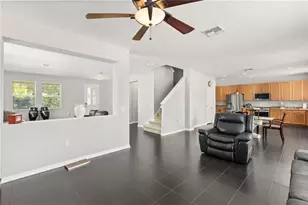 10048 Stratford Pointe Ave, Orlando, FL 32832 - Photo 9