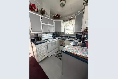 158 Brookshire Drive, Nokomis, FL 34275 - Photo 9