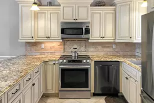 48 Aspen Dr, Haines City, FL 33844 - Photo 3