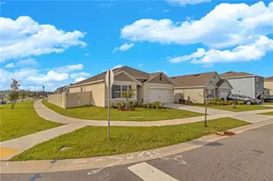 452 Noble Ave, Davenport, FL 33837 - Photo 3