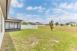 747 Citrus Isle Dr, Davenport, FL 33837 - Photo 3