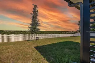 1033 Calico Pointe Cir, Groveland, FL 34736 - Photo 45