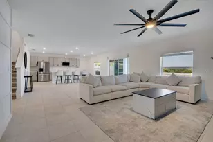 1033 Calico Pointe Cir, Groveland, FL 34736 - Photo 3