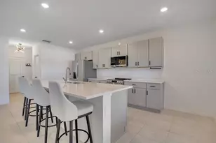 1033 Calico Pointe Cir, Groveland, FL 34736 - Photo 7