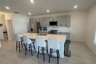 1033 Calico Pointe Cir, Groveland, FL 34736 - Photo 17