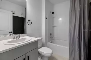 1033 Calico Pointe Cir, Groveland, FL 34736 - Photo 15