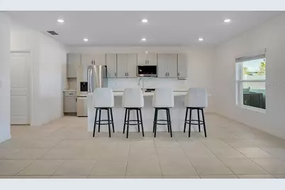 1033 Calico Pointe Circle, Groveland, FL 34736 - Photo 5
