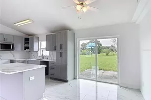 5233 Lake Lizzie Dr, Saint Cloud, FL 34771 - Photo 5