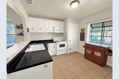 2631 Graduate Court, Orlando, FL 32826 - Photo 7