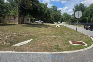 8324 Dawn Dr, Orlando, FL 32809 - Photo 5