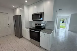 808 Balsamwood Ln, Kissimmee, FL 34743 - Photo 9