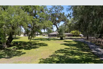 830 NW 111th Lane, Oxford, FL 34484 - Photo 23