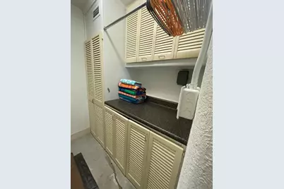 6015 Carlton Avenue, Sarasota, FL 34231 - Photo 11