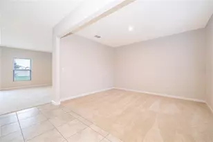 1221 Lexington Ln, Haines City, FL 33844 - Photo 5