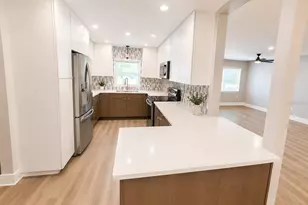5817 Lakebreeze Ave, Lakeland, FL 33809 - Photo 5