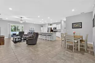 319 Travelers Creek Dr, Auburndale, FL 33823 - Photo 9