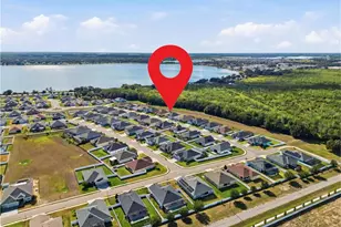 319 Travelers Creek Dr, Auburndale, FL 33823 - Photo 3