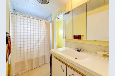 4676 66th Lane N #20, Saint Petersburg, FL 33709 - Photo 19