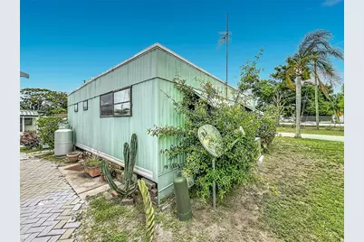 4676 66th Lane N #20, Saint Petersburg, FL 33709 - Photo 25