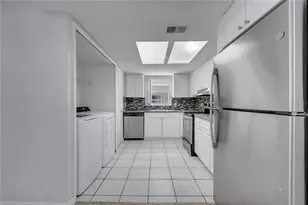 9942 Turf Way, Orlando, FL 32837 - Photo 13