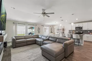4230 Holstein St, Saint Cloud, FL 34772 - Photo 3
