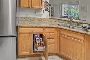 513 Heartwell Dr, Kissimmee, FL 34759 - Photo 11