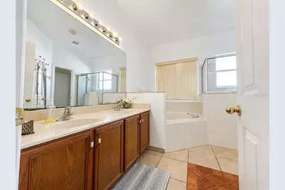 375 Aldershot Court, Kissimmee, FL 34758 - Photo 9