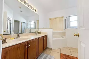 375 Aldershot Ct, Kissimmee, FL 34758 - Photo 9