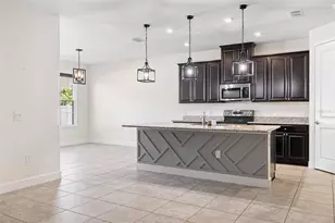 3910 Redfin Pl, Kissimmee, FL 34746 - Photo 3