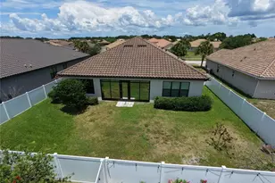 3910 Redfin Pl, Kissimmee, FL 34746 - Photo 15