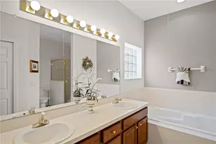 223 Ridge View Dr, Davenport, FL 33837 - Photo 13