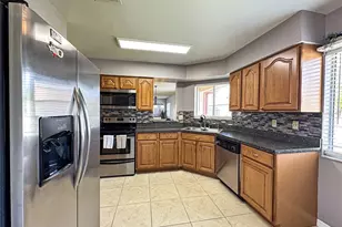 2506 Tobin Ct, Orlando, FL 32837 - Photo 5