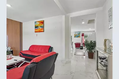 2085 Doe Run Drive, Davenport, FL 33837 - Photo 11