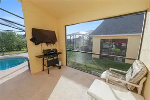 548 Old Bridge Cir, Davenport, FL 33897 - Photo 9