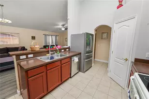 548 Old Bridge Cir, Davenport, FL 33897 - Photo 27