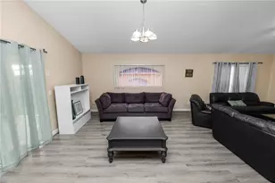 548 Old Bridge Cir, Davenport, FL 33897 - Photo 17