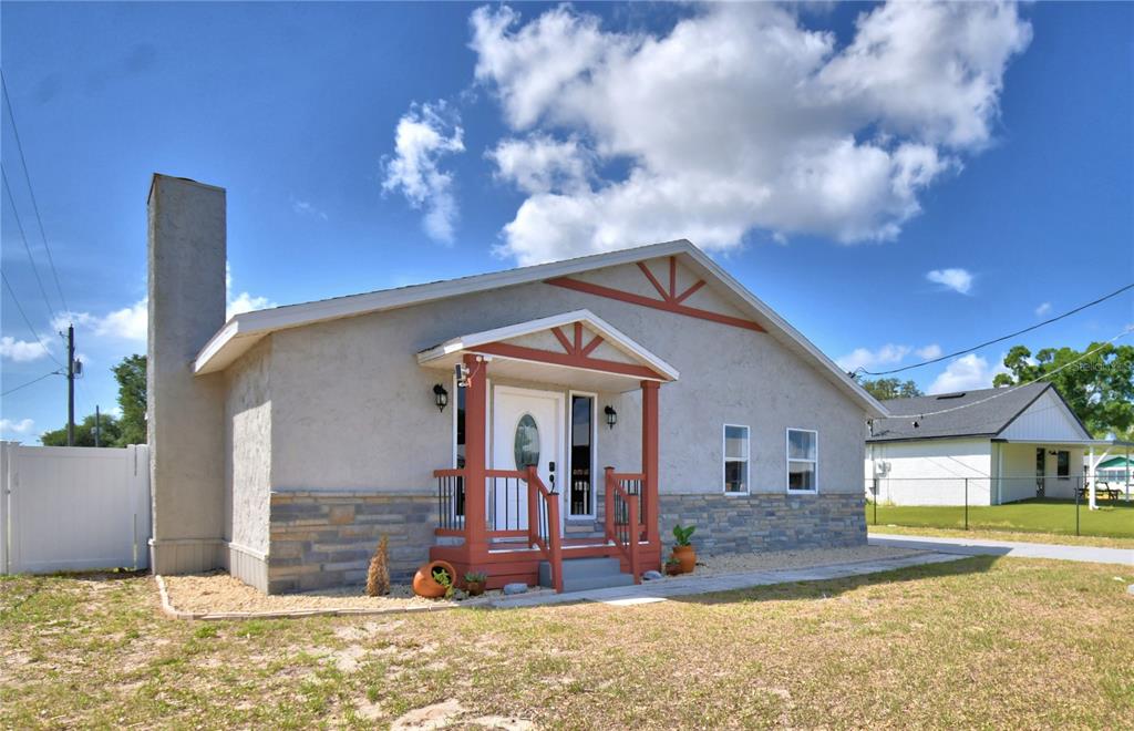 208 Center St - 208 Center St, Auburndale, FL 33823 Luxury Property | Jose Angel Pina