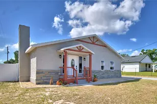 208 Center St, Auburndale, FL 33823 - Photo 1