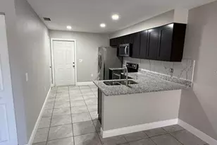 979 Berkley Rd, Auburndale, FL 33823 - Photo 5