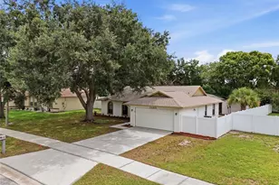 2495 Pine Chase Cir, Saint Cloud, FL 34769 - Photo 3