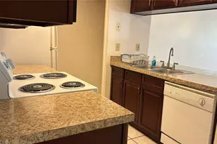5015 Laguna Bay Cir, Kissimmee, FL 34746 - Photo 9