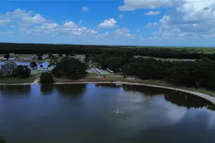 3421 Club Cir, Lakeshore, FL 33854 - Photo 21