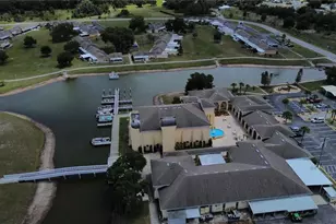 3421 Club Cir, Lakeshore, FL 33854 - Photo 15