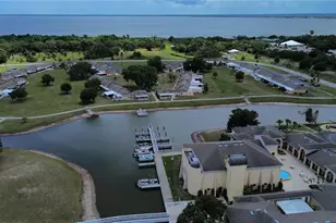 3421 Club Cir, Lakeshore, FL 33854 - Photo 15